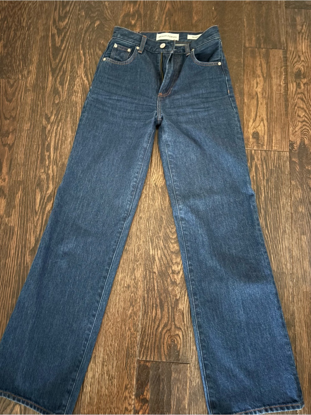 Aritzia - Denim Forum Farrah Women’s High Rise limited Edition dark blue